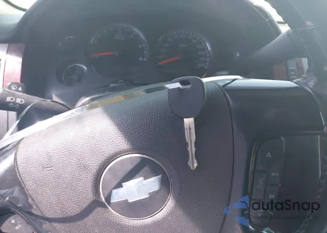 2010 Chevrolet Tahoe Lt z USA, uszkodzony, nr VIN 1GNMCBE37AR172733